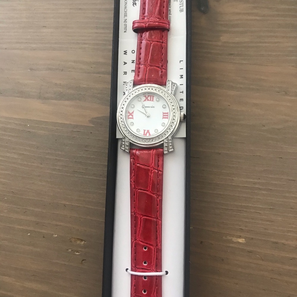 Fashion watches. 2 pair.